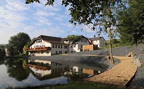Hotel Burg Hof