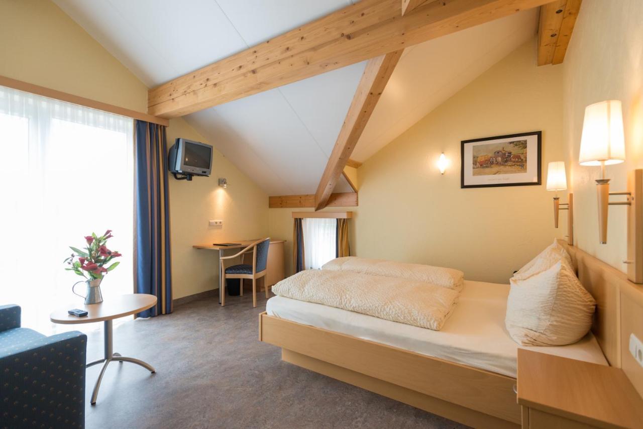 Hotel Burg Hof Exterior photo